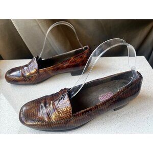 Munro Womens Brown Crocodile Print Loafers 7.5M Slip-On Leather Comfort Casual
